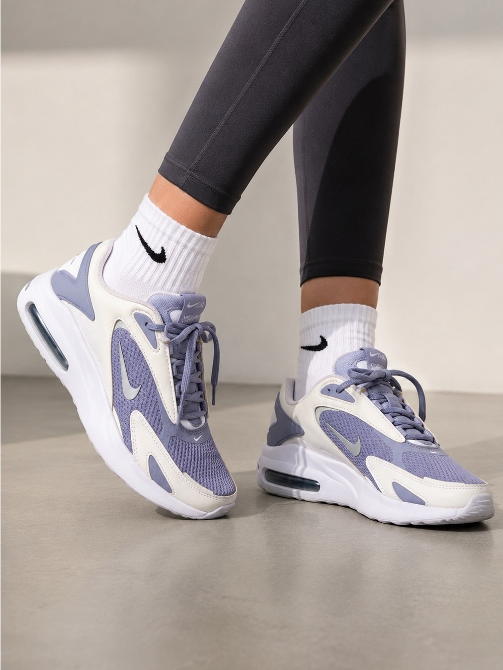 Nike Air Max Bolt Indigo Haze Women’s Sneakers Size 8 - Picture 2 of 11